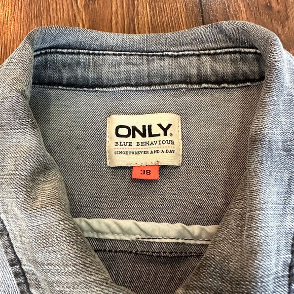 Only Women's Denim Vest - size 38 - Picture 3 of 7